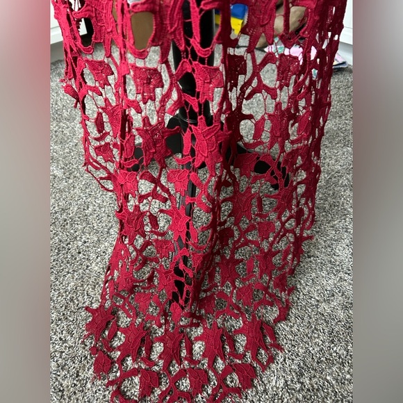 Azbro cranberry red lace overlay in high low hemline size medium - Picture 5 of 13